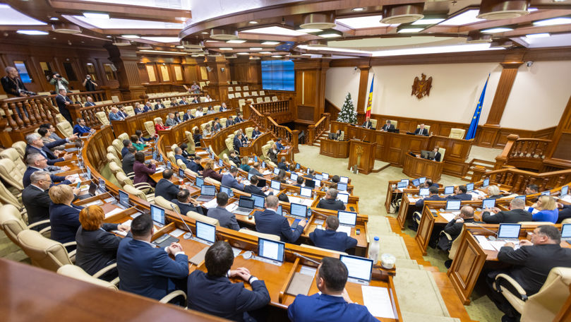 Raport Promo‑LEX: modificări de ultim moment și proceduri opace la ultima ședință parlamentară