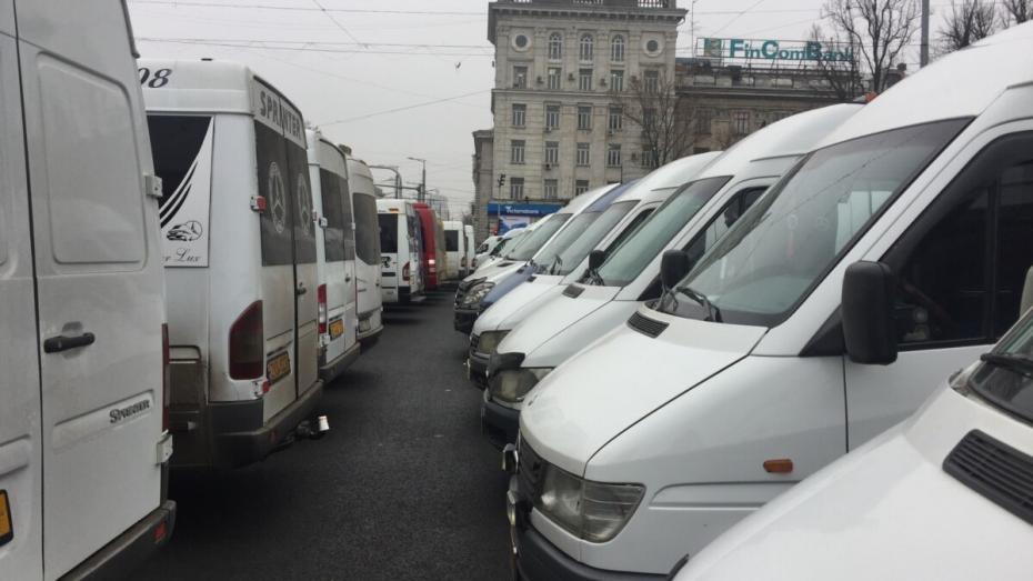 Transportatorii cer dialog cu premierul și avertizează asupra protestelor