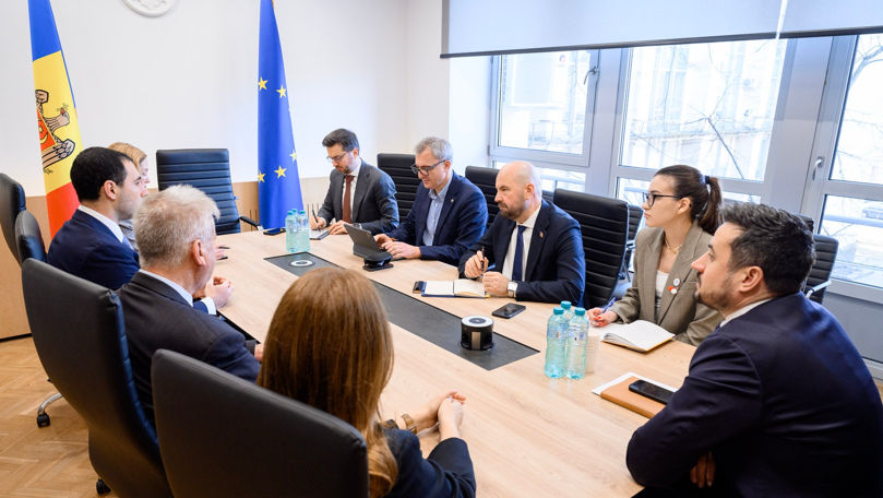 Investitori internaționali și autoritățile discută extinderea și modernizarea aeroporturilor din Moldova