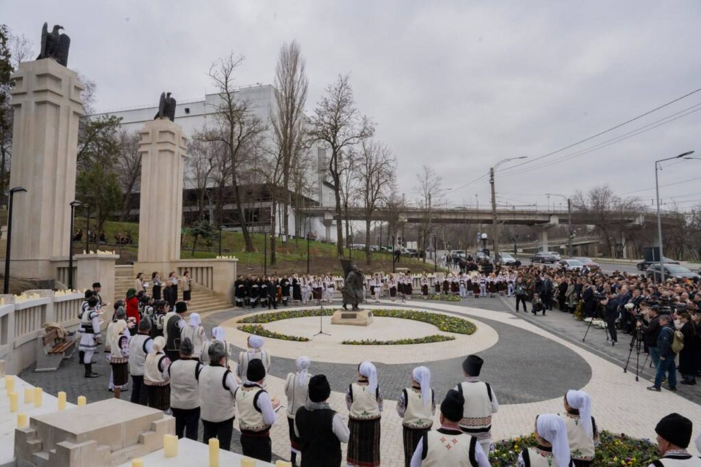 Simbol istoric reabilitat la Chișinău: a fost inaugurată Intrarea Triumfală
