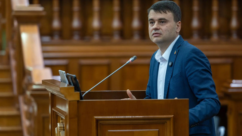 „Totul este uitat”. Alexandr Berlinschii cere discuții în CNS despre droguri, armament și incidentele din Armată