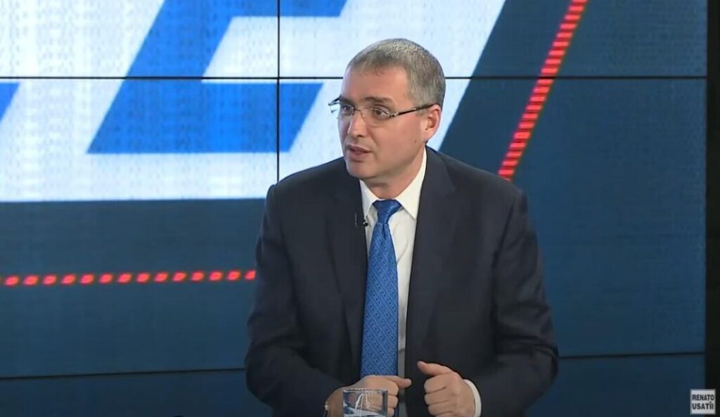 Usatîi denunță nănășismul din armată: ”Șeful Agenției de Informații Militare este finul ministrului Apărării”