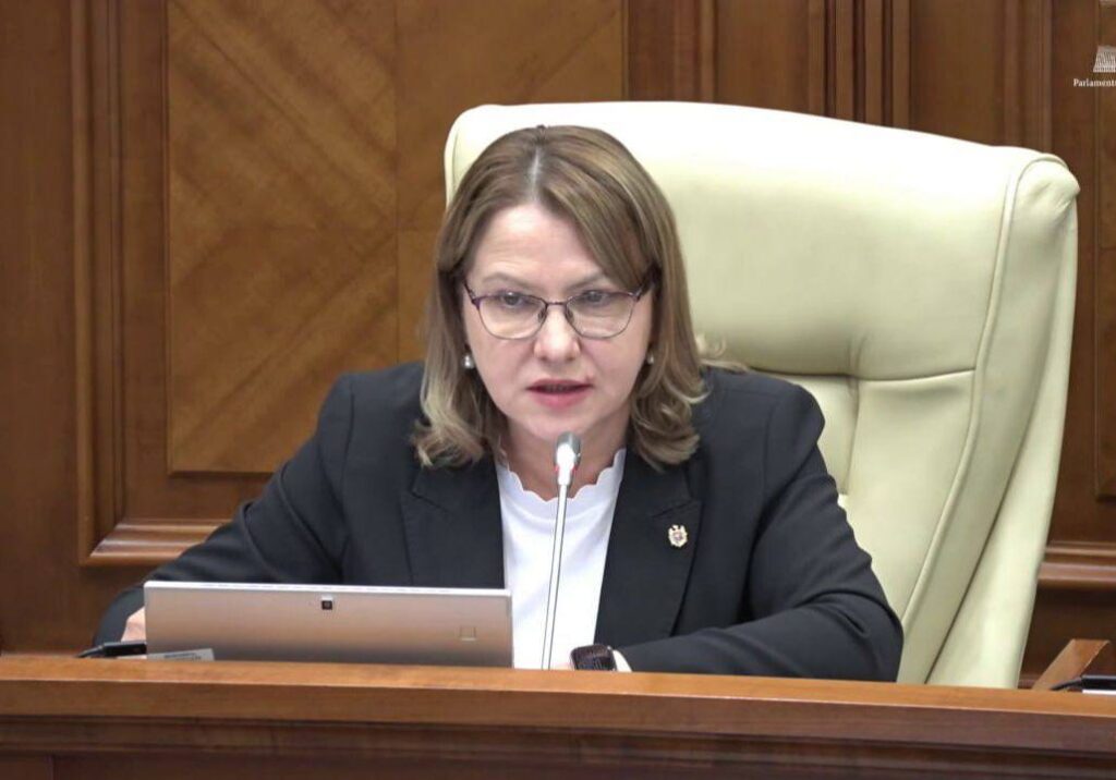 Angela Cutasevici critică proiectul privind concediile din sistemul educațional