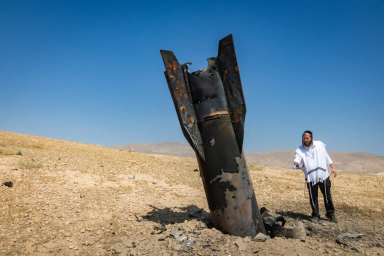 Iranul suspendă atacurile împotriva Israelului, dar avertizează că poate relua operațiunile