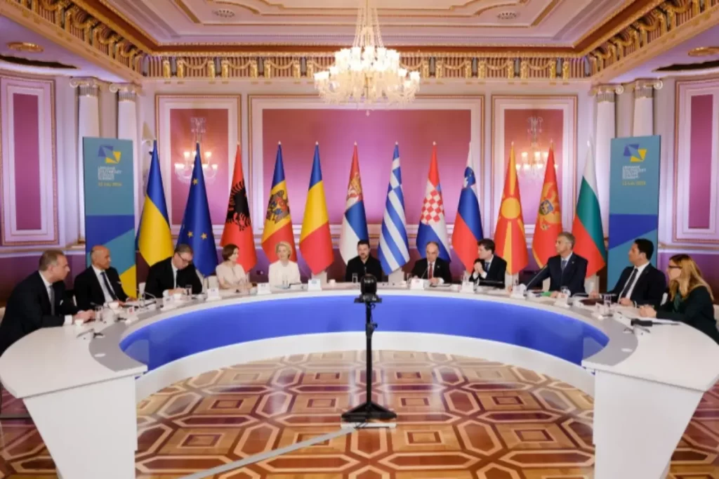 Maia Sandu, acuzată fals că a angajat Moldova în sprijin militar pentru Ucraina