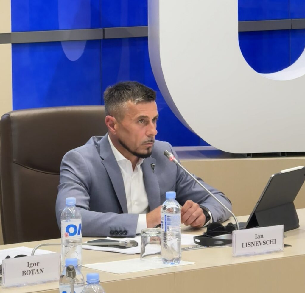 Ian Lisnevschi: „Politicienii creează încrederea în instituții prin propriul comportament”