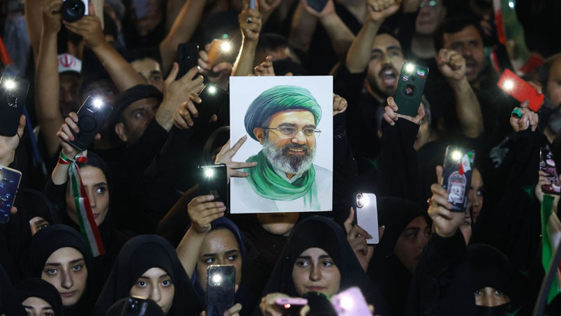 Începe procesiunea funerară a fostului lider suprem al Iranului, Ali Khamenei, în capitala Teheran
