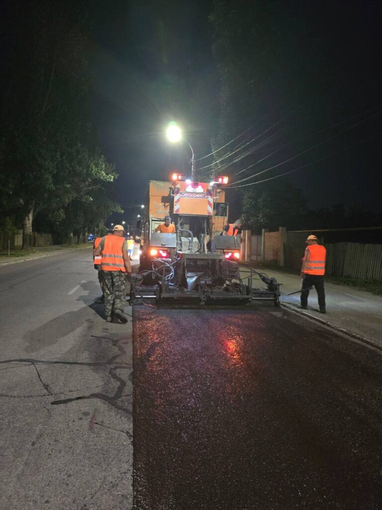 Intervenții rutiere în Chișinău: autoritățile aplică tehnologia „Slurry Seal” pe mai multe tronsoane