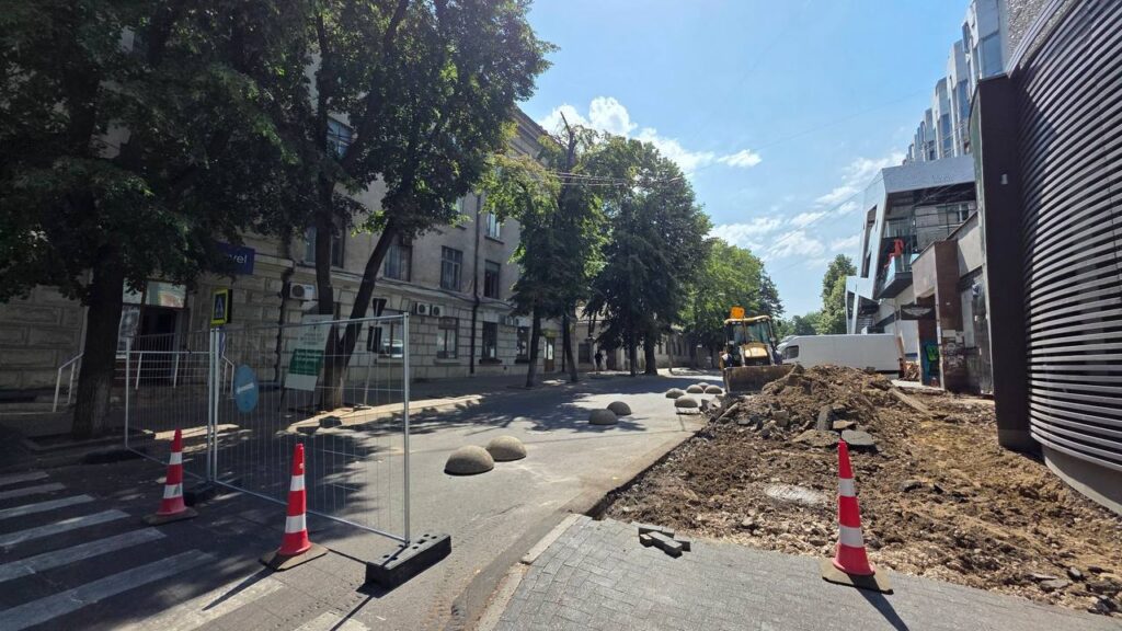 Lucrări de infrastructură urbană în Chișinău: Veronica Micle va avea trotuare, piste pentru biciclete și spații verzi noi
