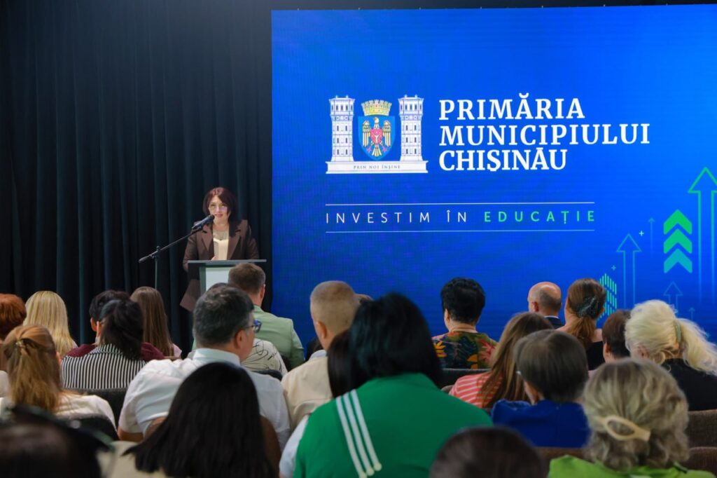Peste 400 de reprezentanți ai educației au votat un apel împotriva implementării actualei forme a reformei RESTART