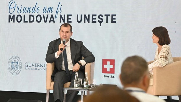 Premierul le cere moldovenilor plecați peste hotare să revină cu idei și experiență pentru dezvoltarea țării