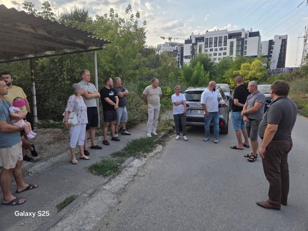 Reprezentanții MAN, întâlnire cu locuitorii din Rîșcani: ce lucrări sunt planificate