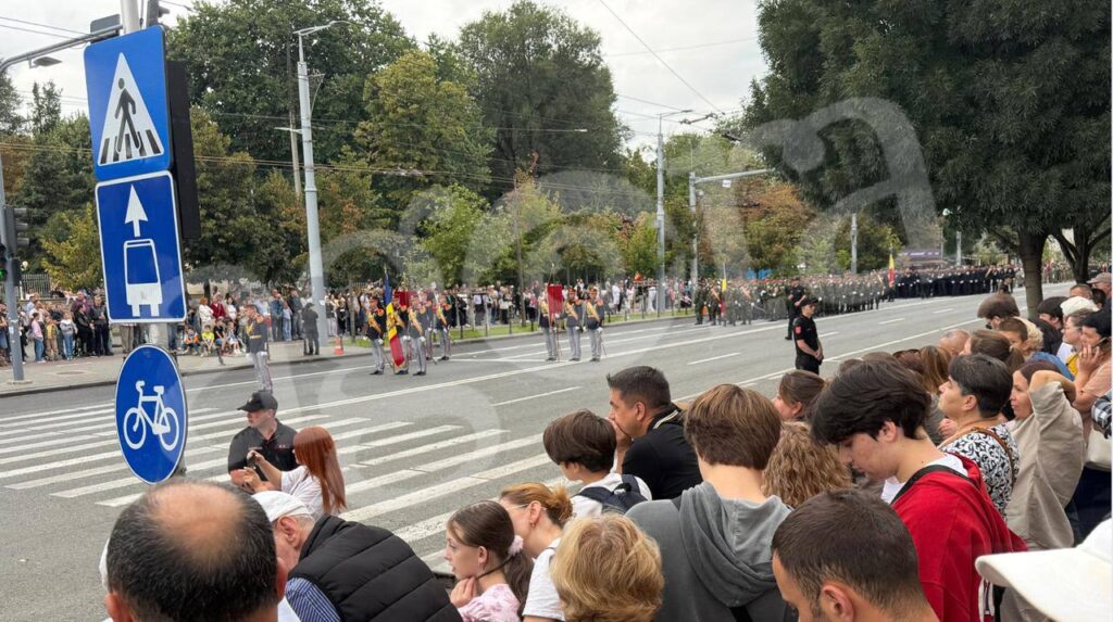 LIVE//Parada militară de Ziua Independenței: Armata Națională și structurile MAI defilează în PMAN