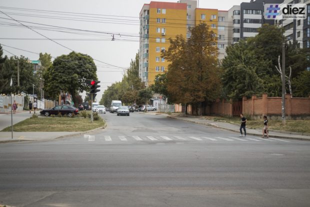 Lucrările continuă pe strada Paris: Blocurile de locuit sunt modernizate