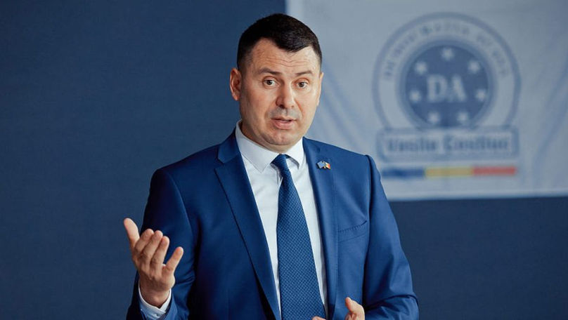 Acuzații de escrocherie împotriva unei presupuse anchetatoare. Poliția cere probe de la Vasile Costiuc