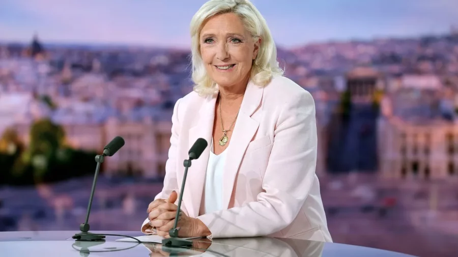 Marine Le Pen, favorită în primul tur al prezidențialelor din Franța. Ce scor indică sondajele