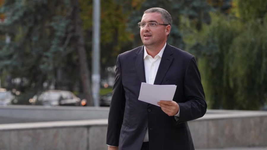 Usatîi propune un program național pentru câinii fără stăpân și anunță o donație de 10 mii de dolari