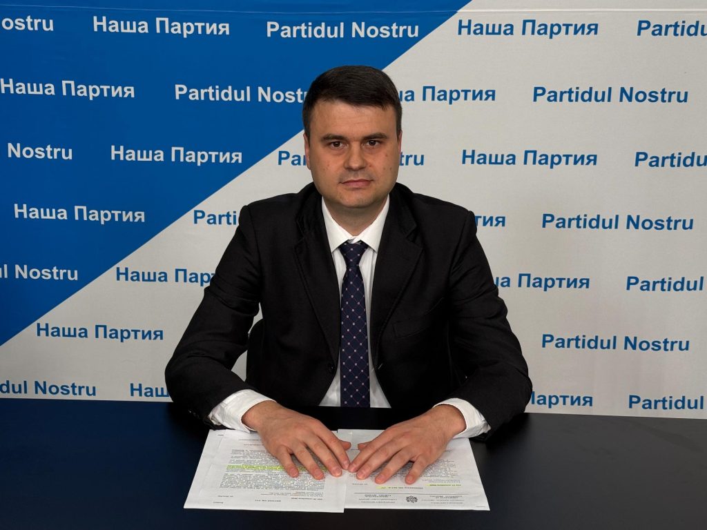Conducerea raionului Drochia, reprezentată de PAS, scoate la vânzare imobile publice. Deputatul Partidului Nostru, Alexandr Berlinschii, face apel către consilieri: „Nu votați vânzarea patrimoniului public!”