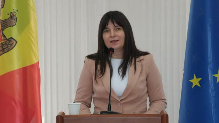 Salarii mai mari pentru angajații cu venituri mici din sectorul public. Belous: Nu avem bani pentru toate revendicările