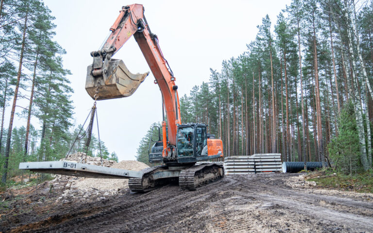 Aproape 150 de buncăre și o nouă bază militară: Estonia își consolidează apărarea la granița rusă